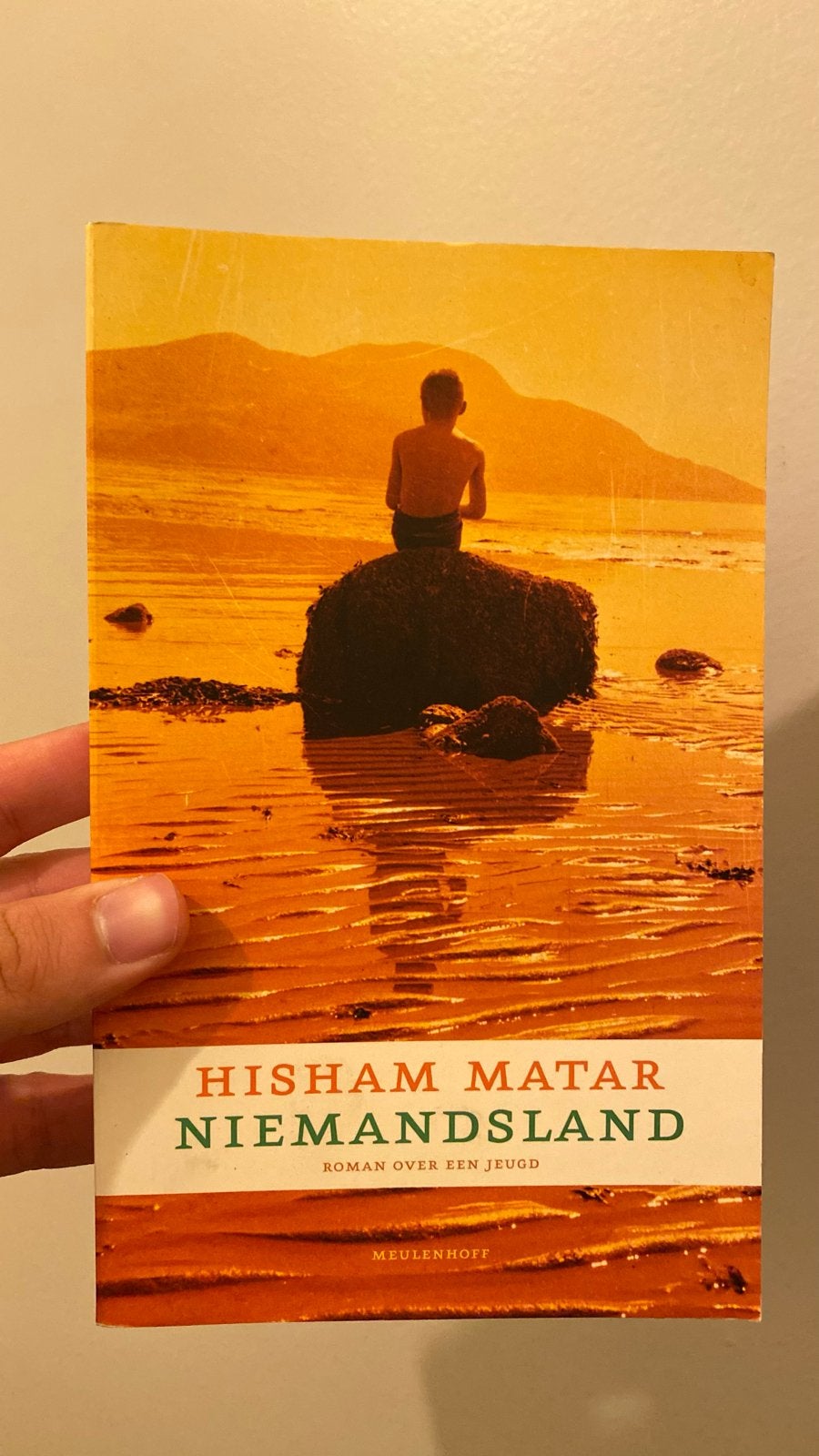 Niemandsland - Hisham Matar (Roman over een jeugd), Ophalen of Verzenden, Gelezen, Europa overig