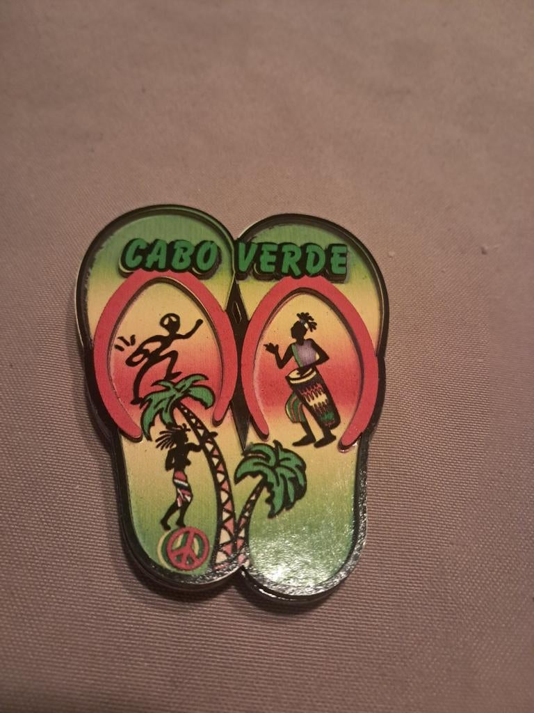 Cabo Verde Slippers Magneet - Souvenir Koelkastmagneet, Verzamelen, Ophalen of Verzenden, Zo goed als nieuw