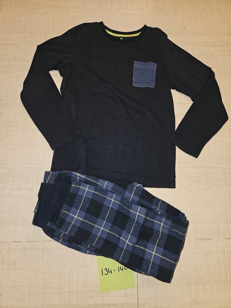 Jongens pyjama maat 134-140, Kinderen en Baby's, Kinderkleding | Maat 134, Nacht- of Onderkleding, Gebruikt, Ophalen of Verzenden