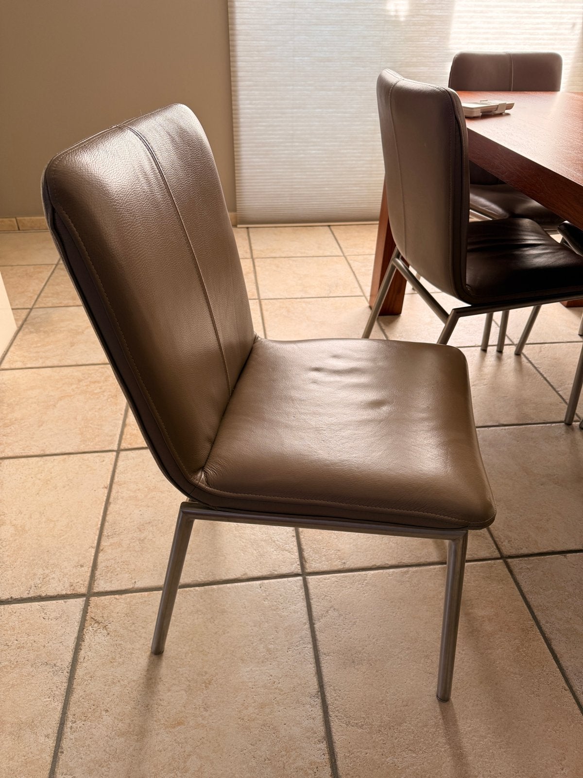 6 echt leren stoelen, taupe/beige, Huis en Inrichting, Ophalen, Gebruikt, Bruin, Leer