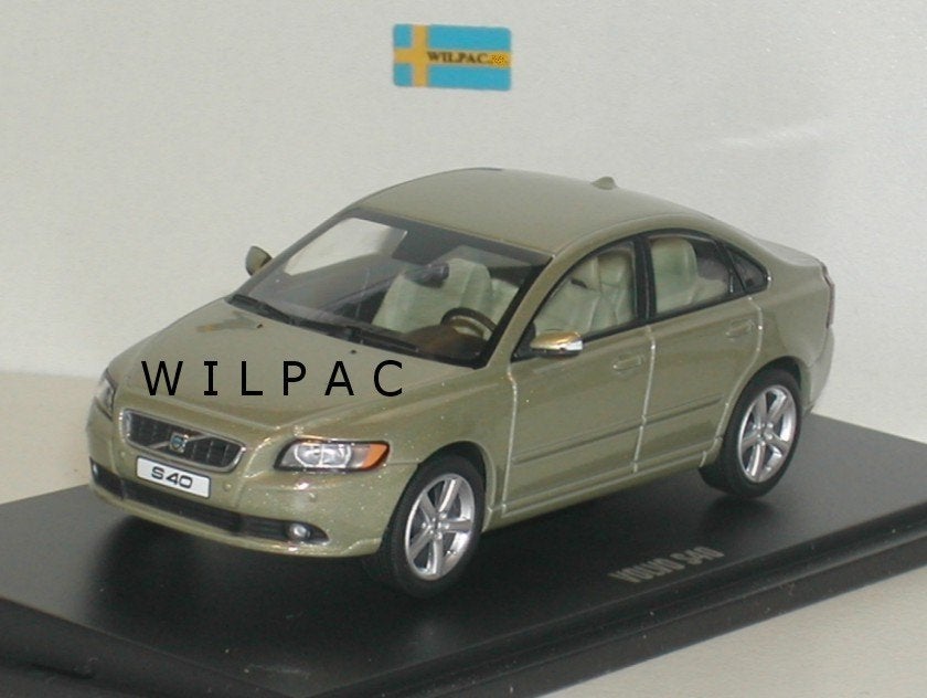 Volvo . S40 gekko green van. Motor . Art schaal 1:43 mib., Ophalen of Verzenden, Nieuw, Auto, Overige merken