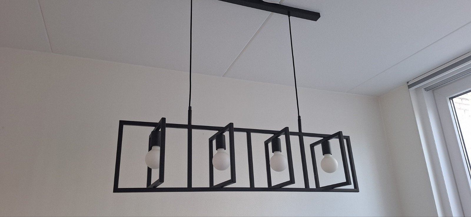 Moderne Zwarte Hanglamp met 4 Lichtpunten, Ophalen of Verzenden, Zo goed als nieuw, Modern, Industrieel, Geometrisch, Metaal