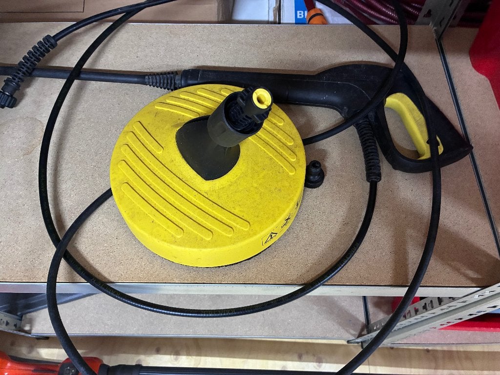 Karcher terrasborstel, spuitlans en koppeling, Tuin en Terras, Hogedrukreinigers, Ophalen of Verzenden, Zo goed als nieuw, Accu