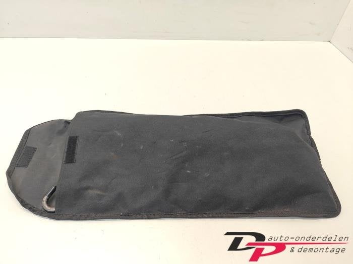 Krik van een Opel Zafira, Gebruikt, -, -, Opel