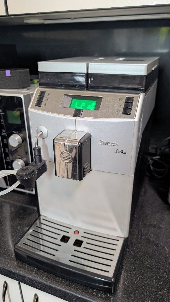 Saeco Lirika, Witgoed en Apparatuur, Koffiezetapparaten, Ophalen, Espresso apparaat, 10 kopjes of meer, Koffiebonen