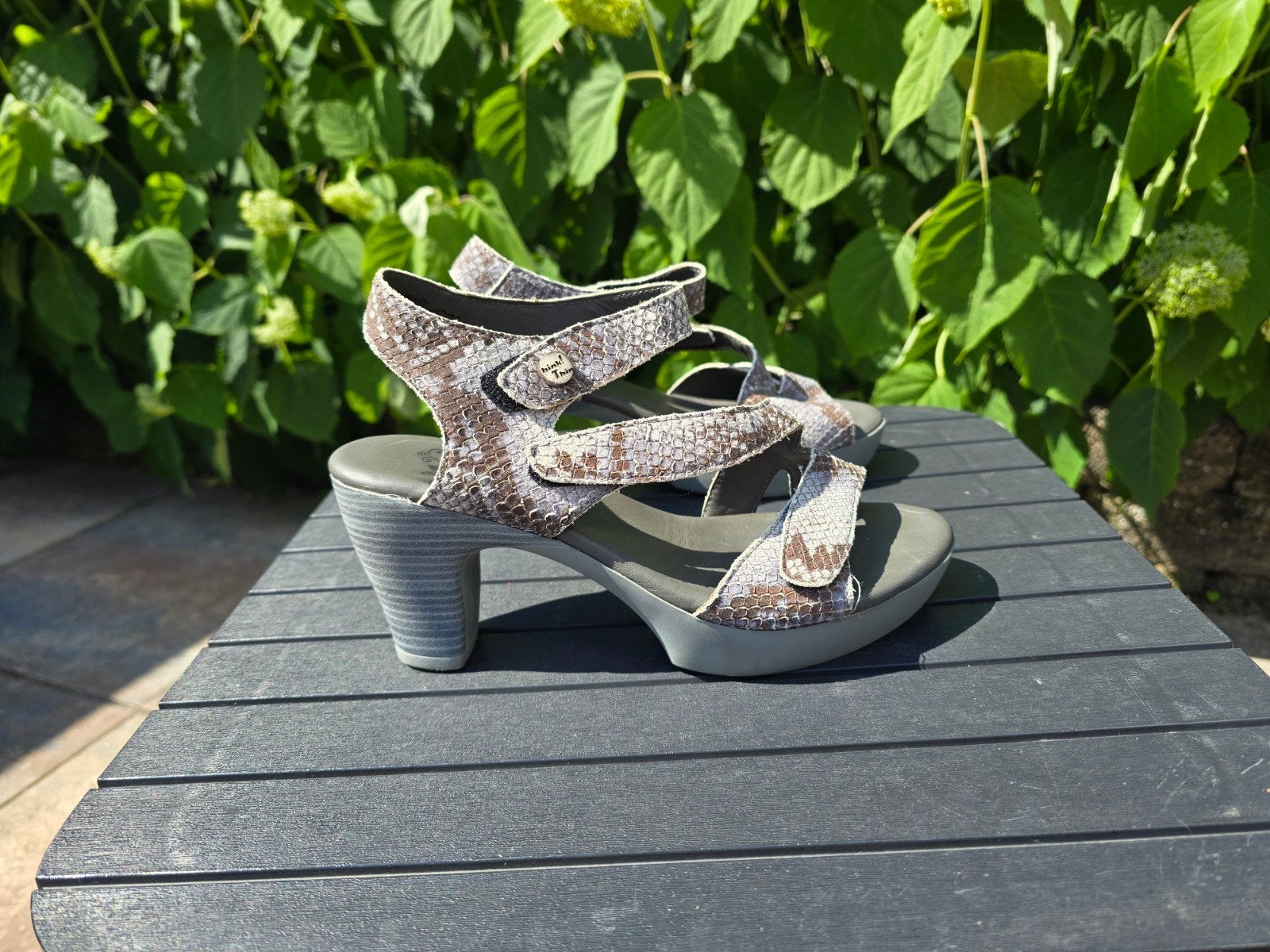Think! Think grijze sandalen maat 37 zgan, Think!, Zo goed als nieuw, Grijs, Sandalen of Muiltjes
