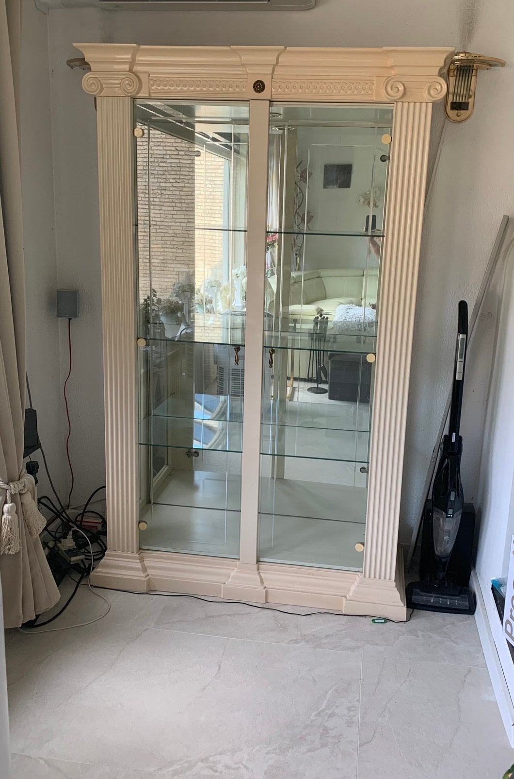 Vitrine en 2 kasten Italiaans stijl. Crème beige, Ophalen, Gebruikt, 25 tot 50 cm