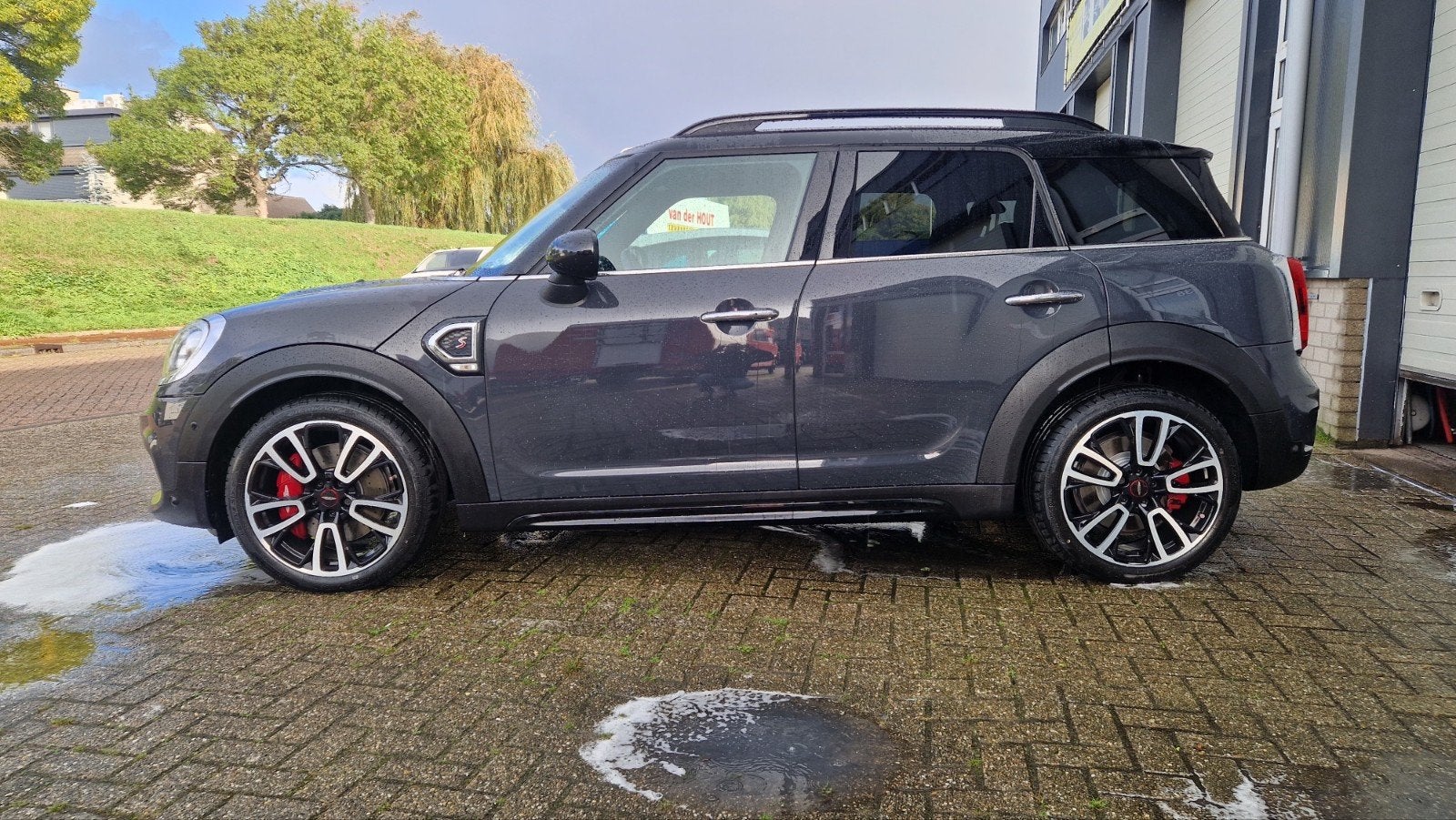 Mini Countryman Cooper S JCW uitgevoerd/Apple Carplay, Auto's, Dealer onderhouden, 272 pk, Particulier, 2000 cc