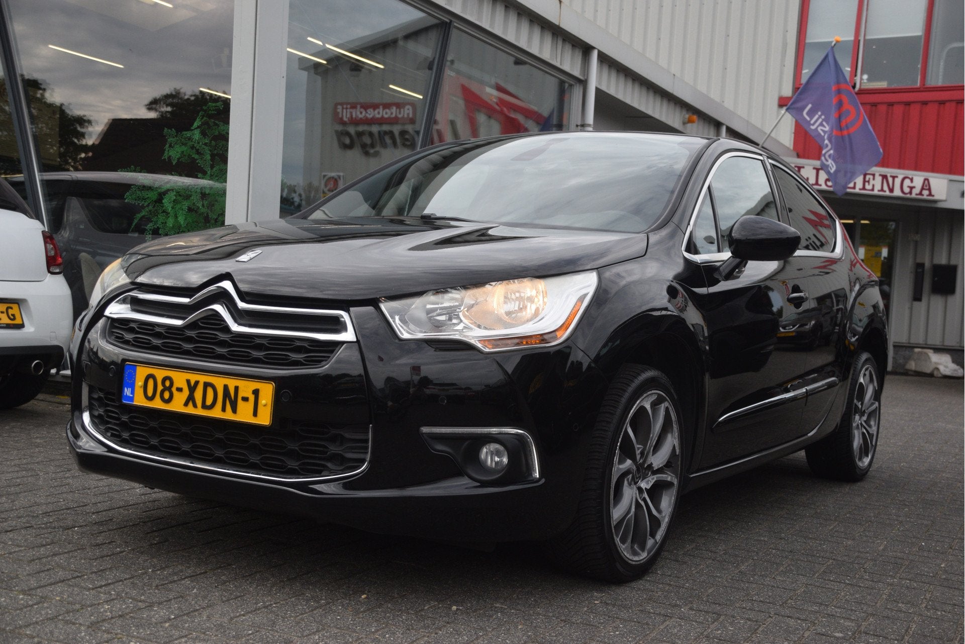Citroën DS4 1.6 THP Sport Chic 200PK Navi | Clima | Bi-colo, Auto's, Voorwielaandrijving, Stoelverwarming, Zwart, 4 cilinders