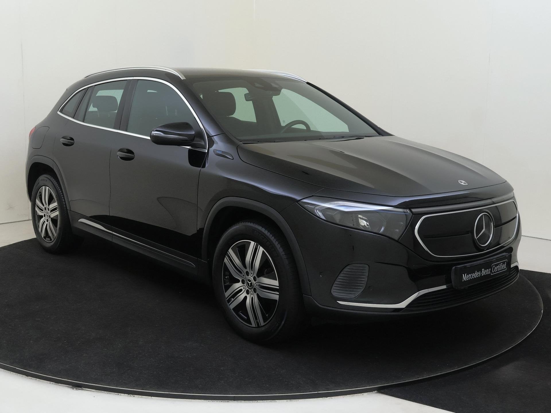 Mercedes-Benz EQA 250 Luxury Line 67 kWh / DISTRONIC/ Sfeerv, Auto's, 1940 kg, Gebruikt, 190 pk, 67 kWh