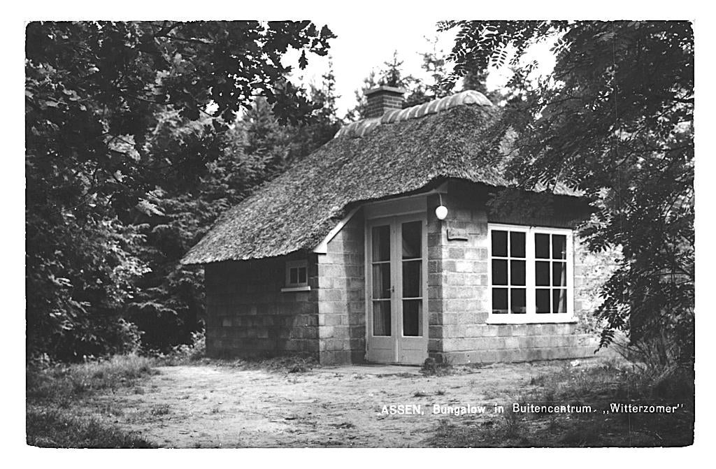 946337 Assen 1974 Bungalow Buiten Centrum Witterzomer niet g