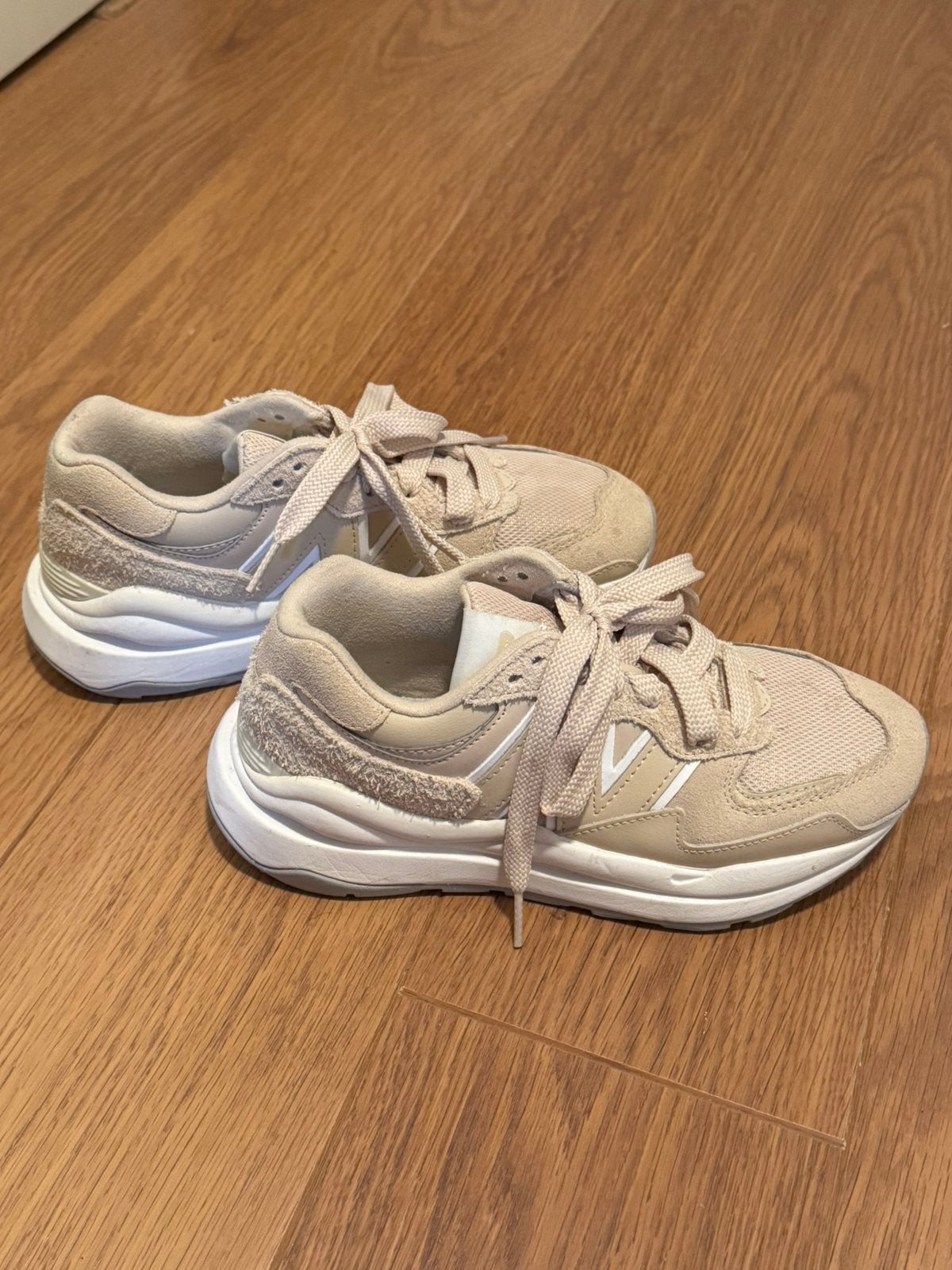 New balance 5740 sandstone, Ophalen, Overige kleuren, Sneakers of Gympen, Zo goed als nieuw