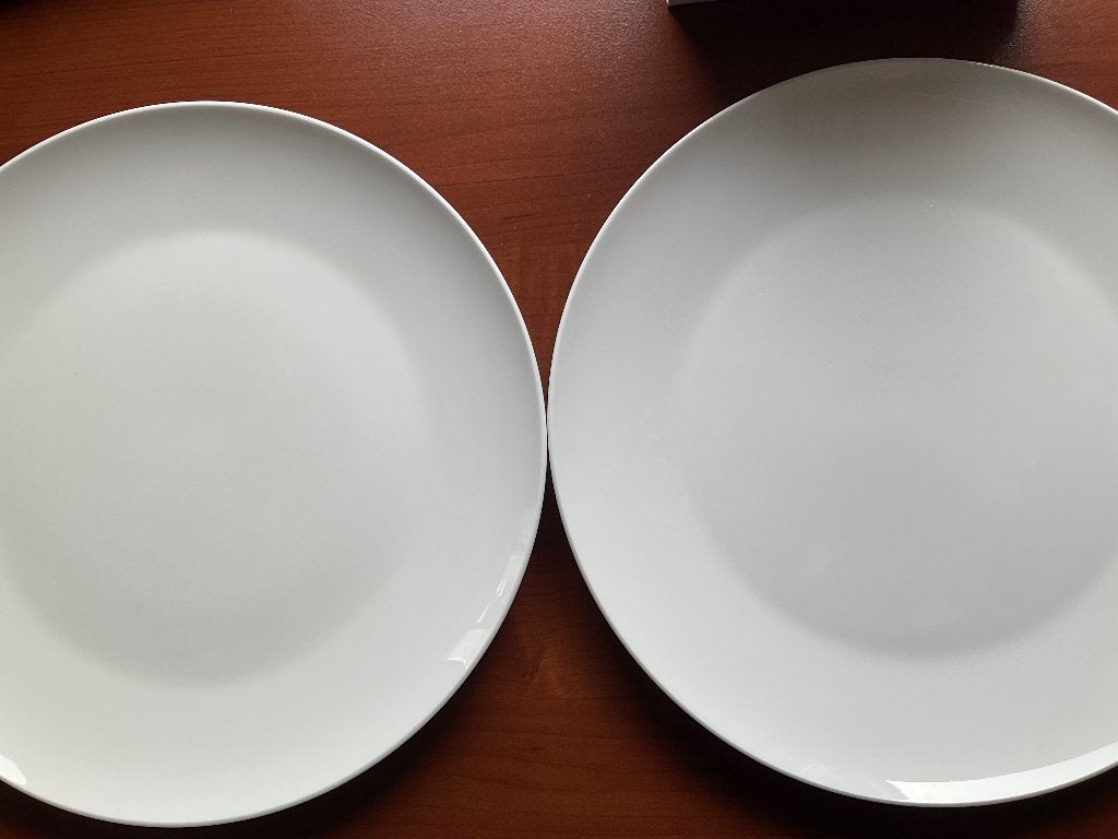 2 ontbijtborden CASHMERE 21.2 (rand 3.5), Huis en Inrichting, Keuken | Servies, Ophalen of Verzenden, Porselein, Overige stijlen