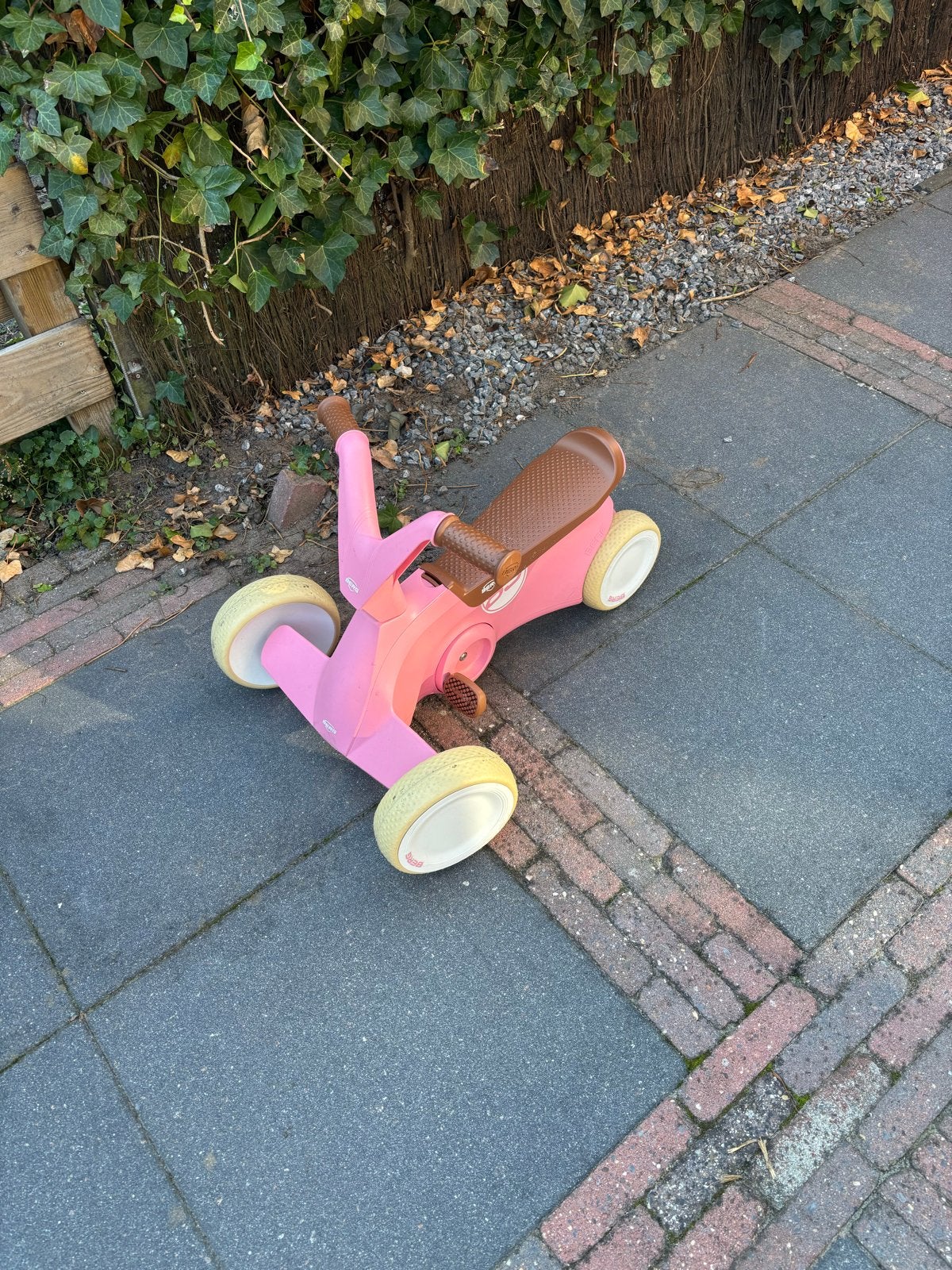 Roze BERG Go² loopfiets/loopauto voor peuters, Ophalen, Zo goed als nieuw, Loopfiets