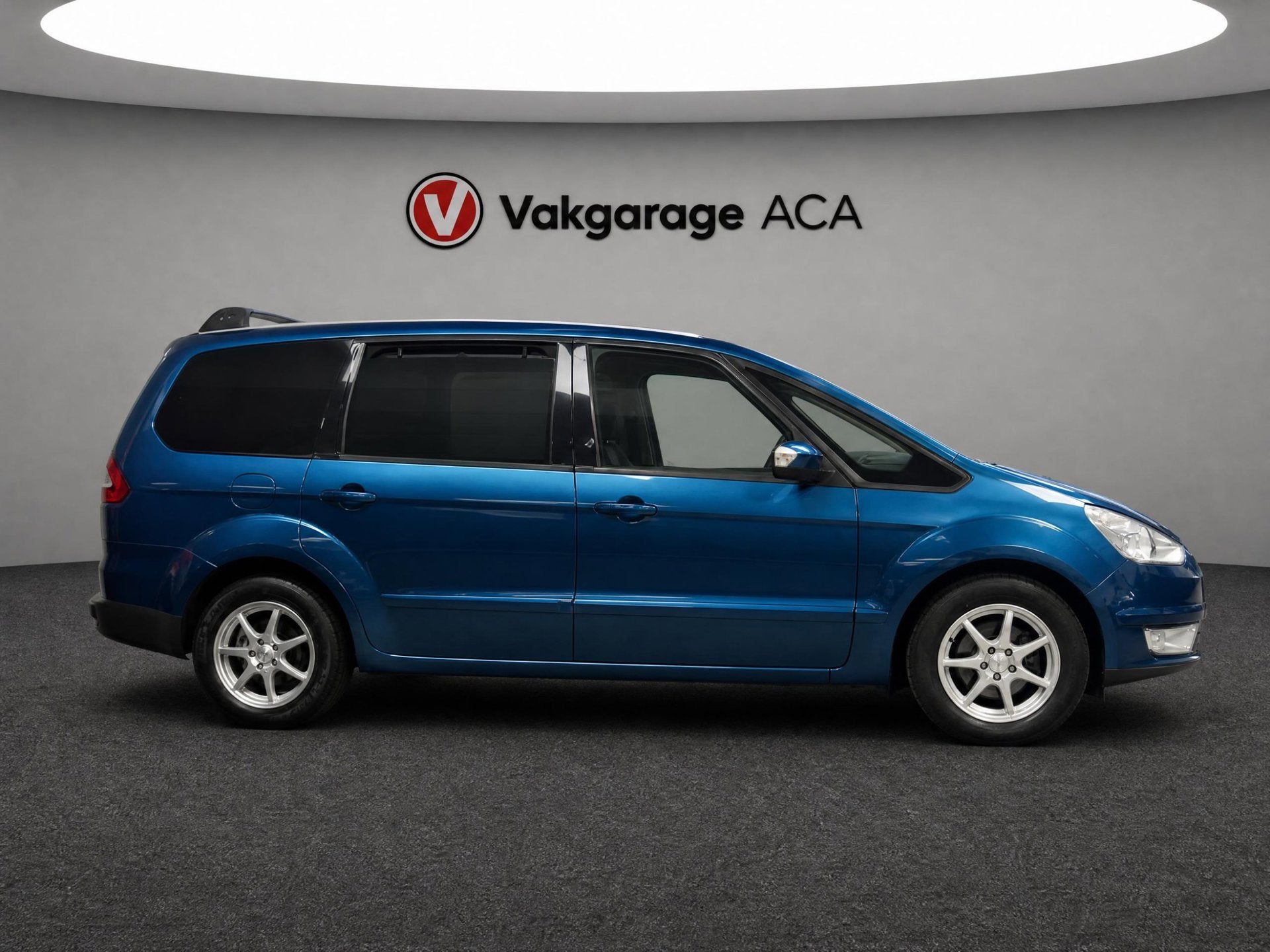 Ford Galaxy 2.0-16V Trend // 7-PERSOONS // TREKHAAK // DAKDR, Auto's, Voorwielaandrijving, Stof, Gebruikt, Zwart