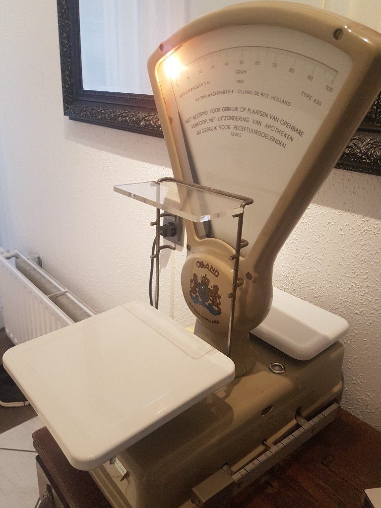 Exclusieve Olland apothekersweegschaal 1966 €349, Antiek en Kunst, Ophalen of Verzenden
