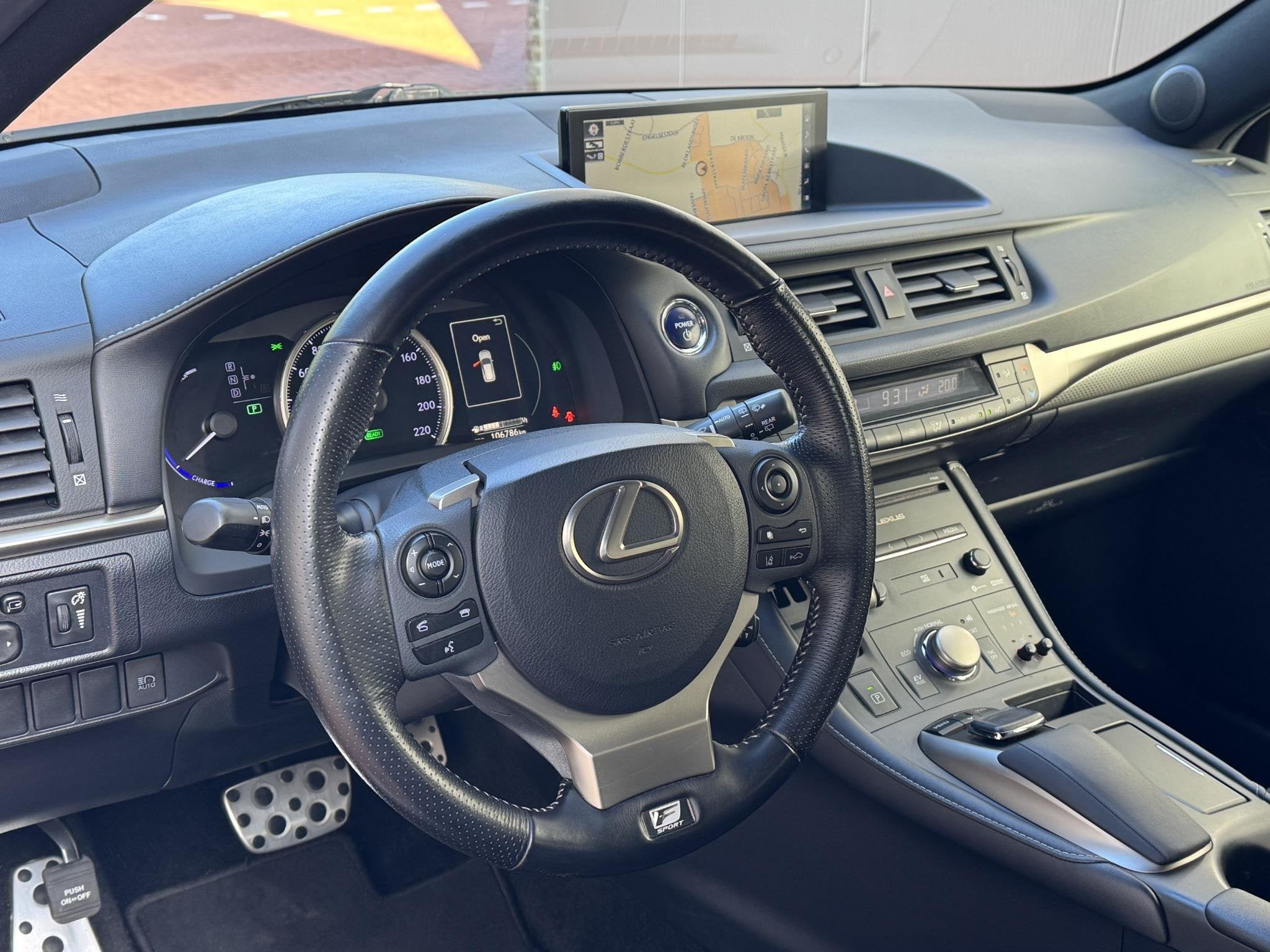 Lexus CT 200h F Sport Line Adaptieve Cruise Stoelverwarming, Gebruikt, Euro 6, 4 cilinders, 23 km/l