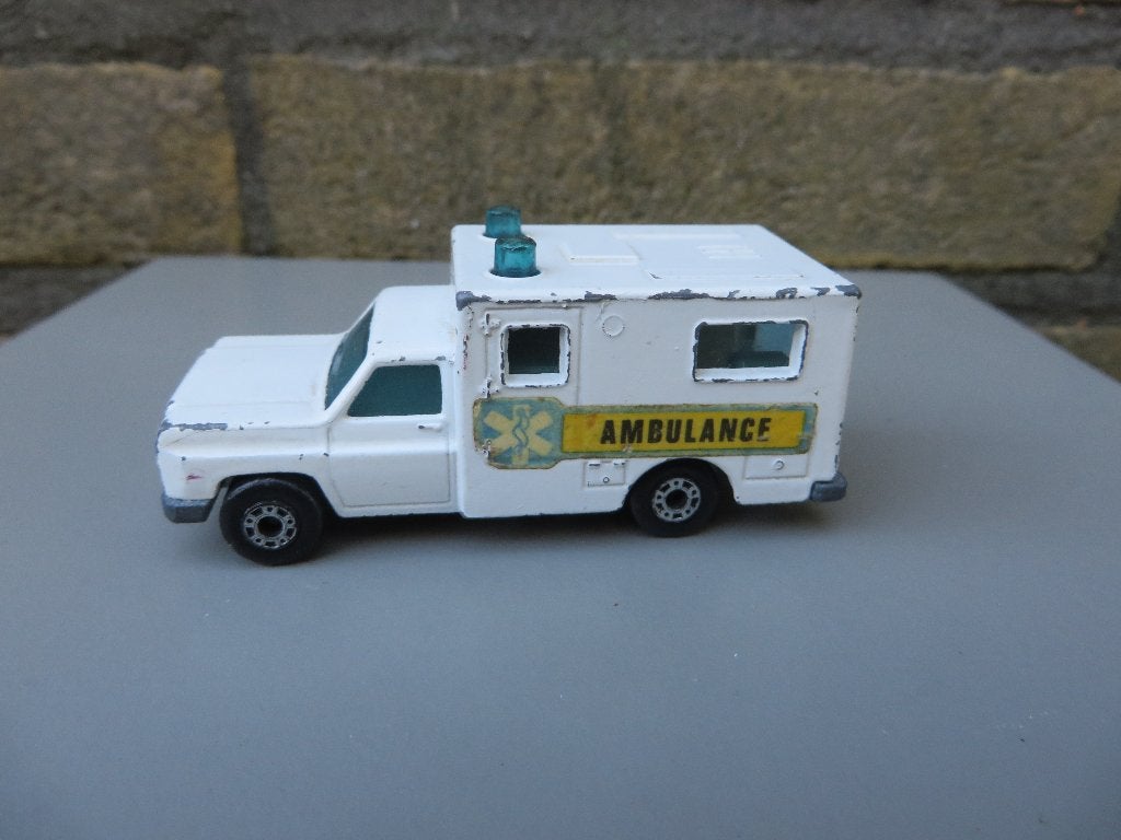 Matchbox Superfast No 41 Ambulance, Ophalen of Verzenden, Gebruikt, Auto