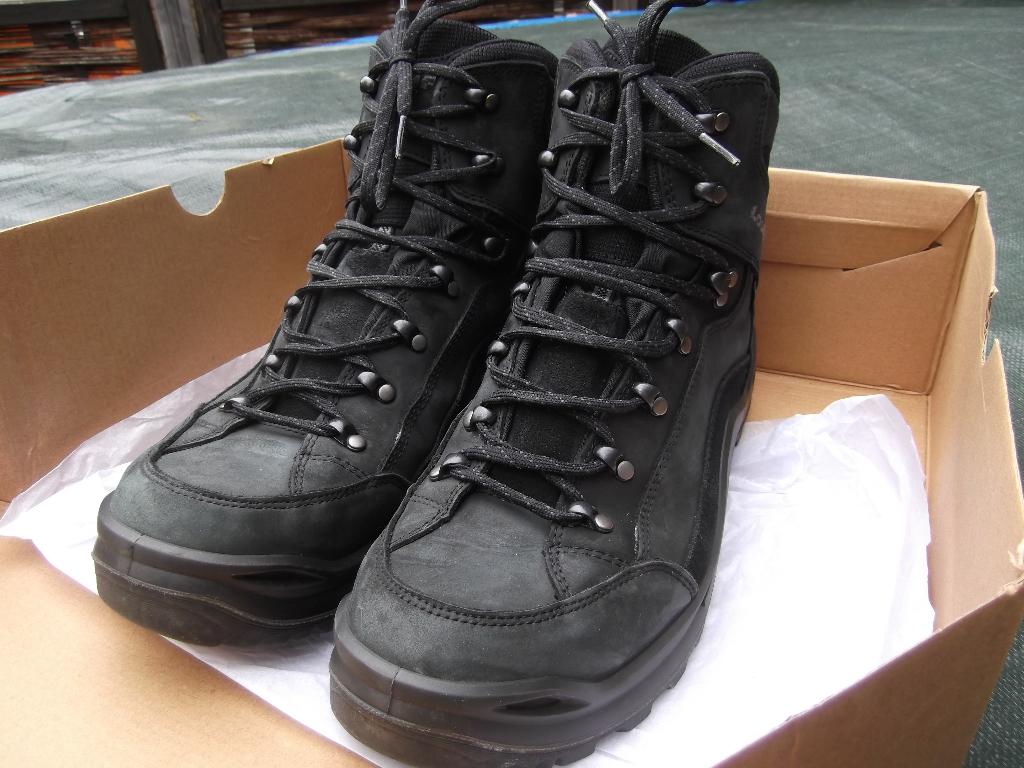 LOWA Renegade GTX MID wandelschoenen, Zwart, Nieuw, Ophalen of Verzenden, Wandelschoenen of Bergschoenen
