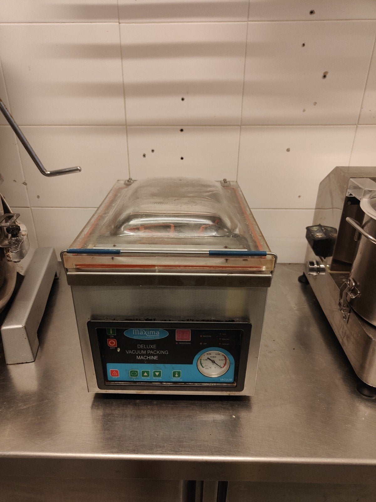Diverse Horeca apparatuur: Mixer, Vacumeermachine, Cutt, Ophalen, Gebruikt, Overige typen