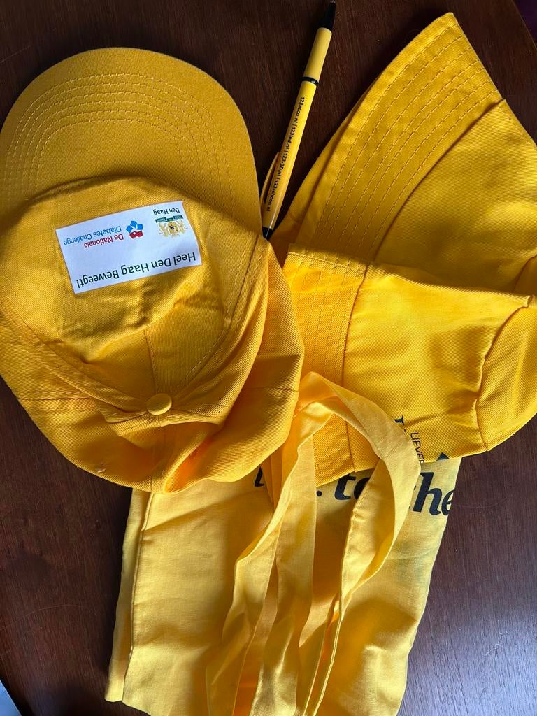 tasje 🛍️met petje 🧢 & hoed 🎩, Ophalen, Nieuw, One size fits all, Hoed