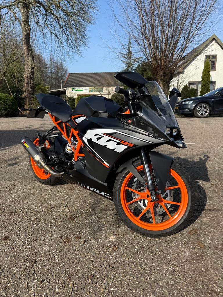 KTM RC 125 427 km | Akrapovic | 1e Eigenaar | RC125, Bedrijf, Super Sport, 125 cc, 11 kW of minder