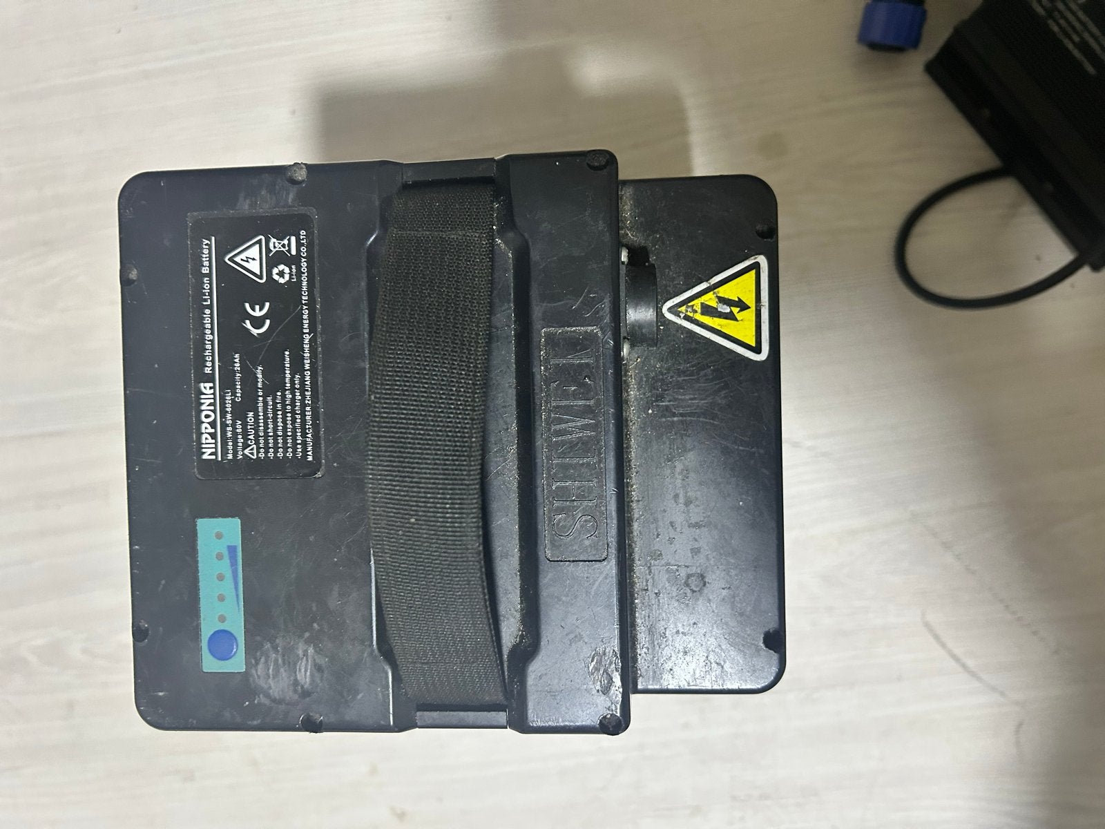 Nipponia  Accu met Oplader - 60V 20Ah, Ophalen of Verzenden, Gebruikt, Overige typen