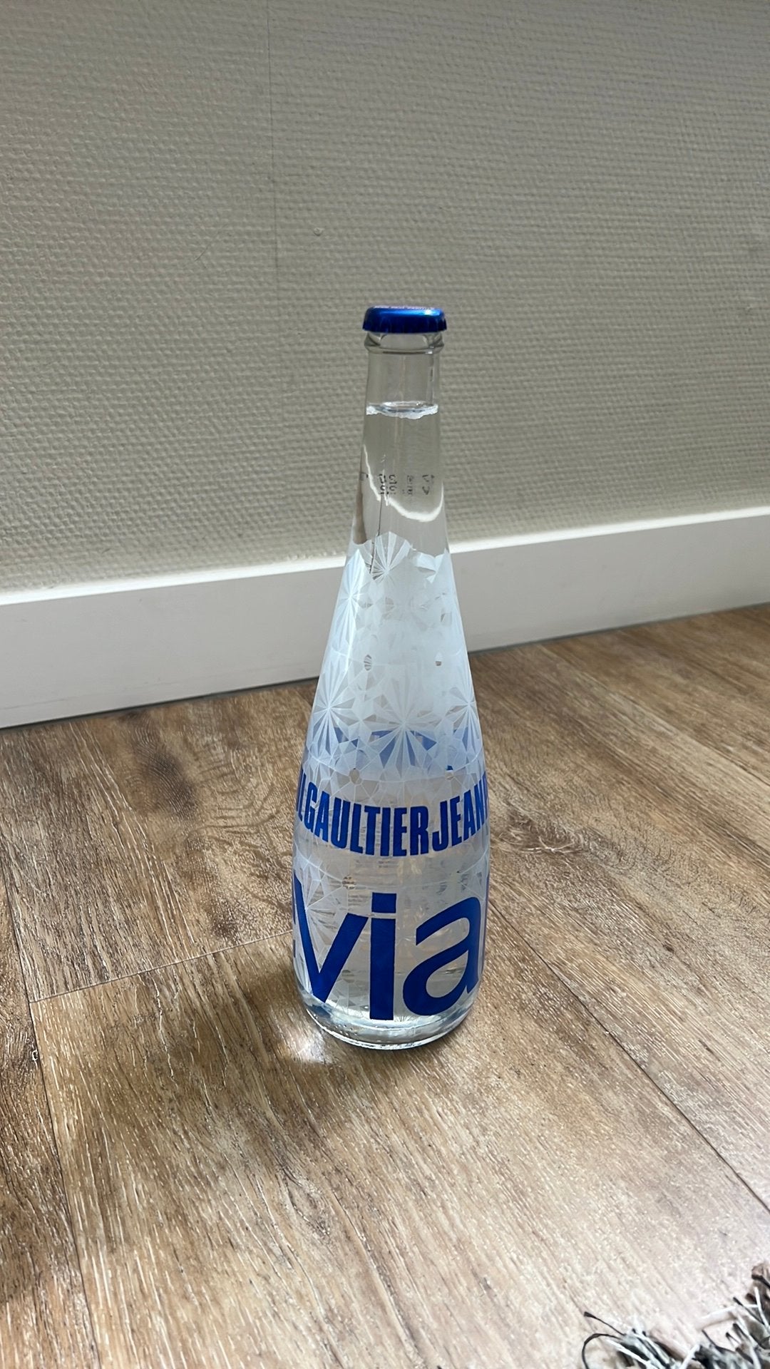 Limited edition Evian JeanPaul Gaultier, Ophalen, Nieuw, Waterglas