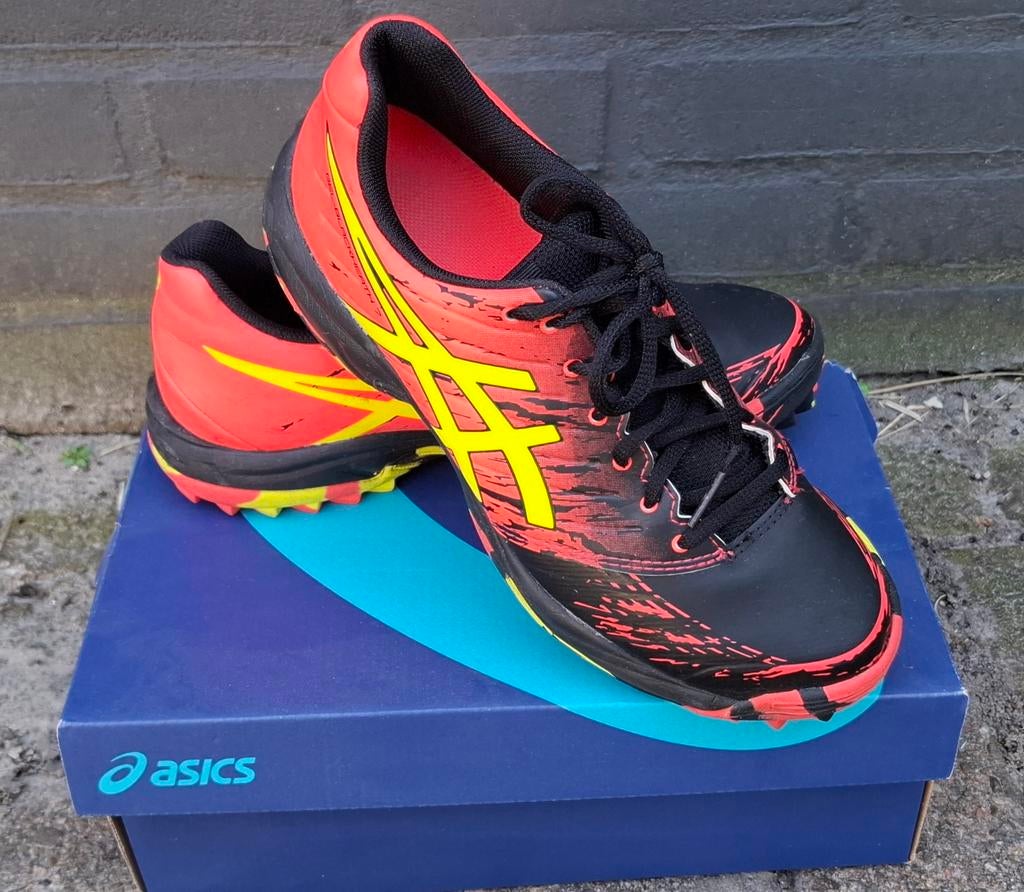 Asics veldkorfbalschoenen maat 38, Ophalen, Nieuw