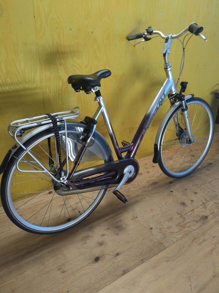 Giant CS1 Dames Paars/zilver 55cm, Fietsen en Brommers, Fietsen | Dames | Damesfietsen, -, - 0
-, NL, Giant, -