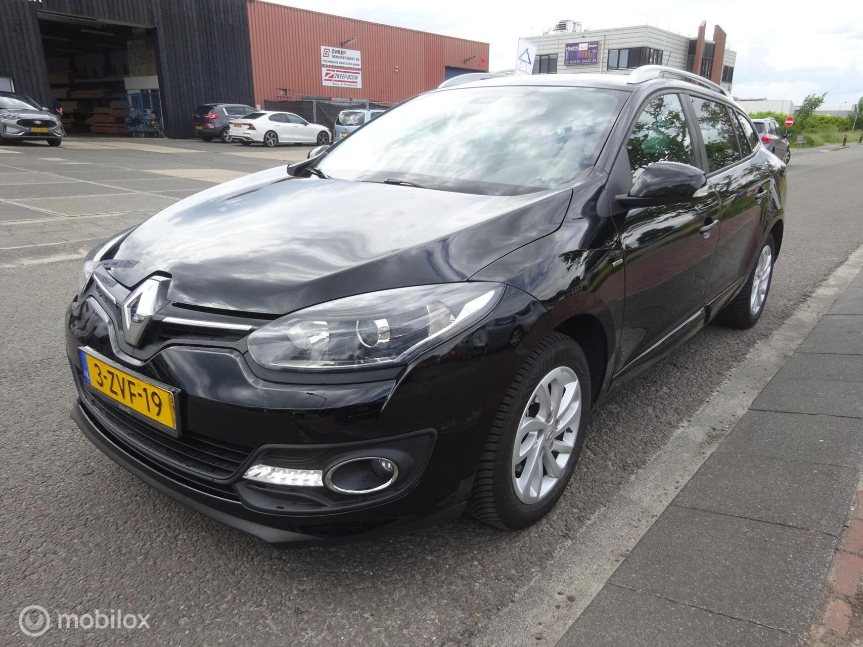 Renault Megane Estate 1.2 TCe Limited,Trekhaak/Navi/Cruise !, Auto's, Voorwielaandrijving, Euro 5, Gebruikt, Parkeersensor