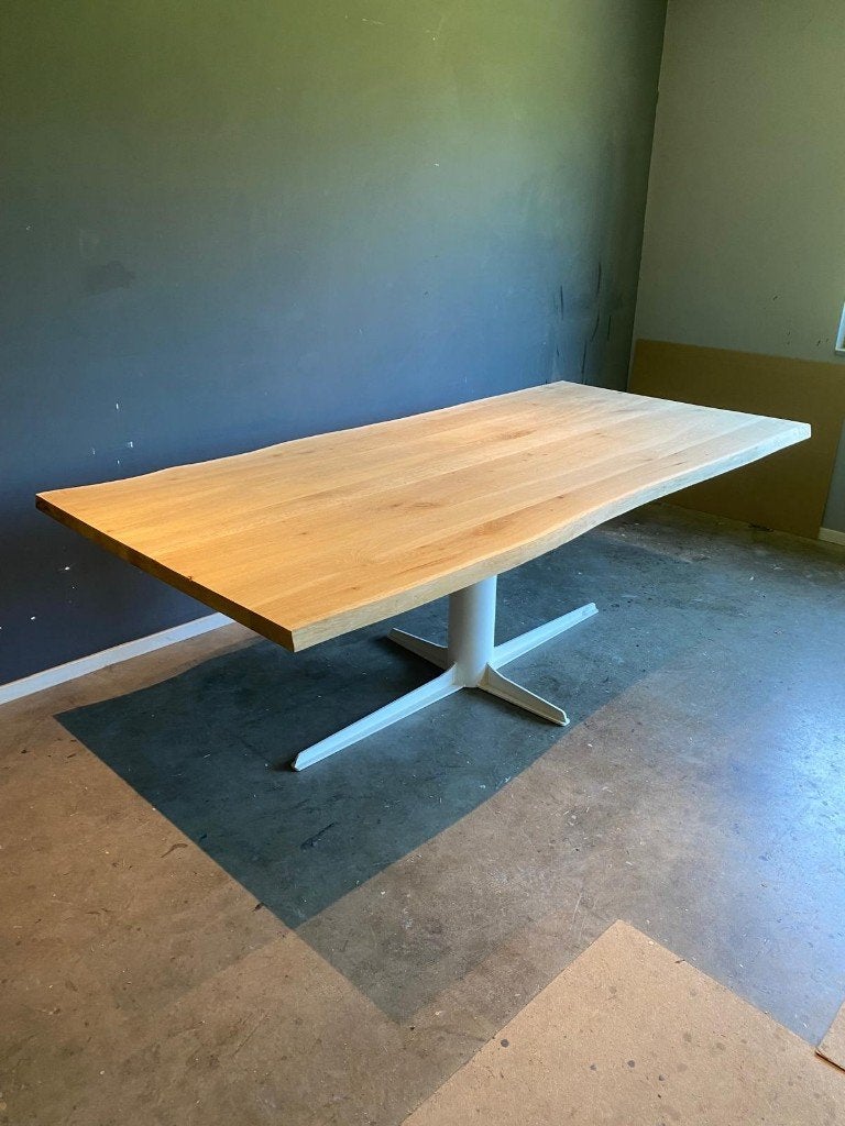 Boomstamtafel 220 x 105 cm – Onbehandeld – Wit onderstel, Huis en Inrichting, Tafels | Eettafels, Ophalen, 50 tot 100 cm, Vijf personen of meer