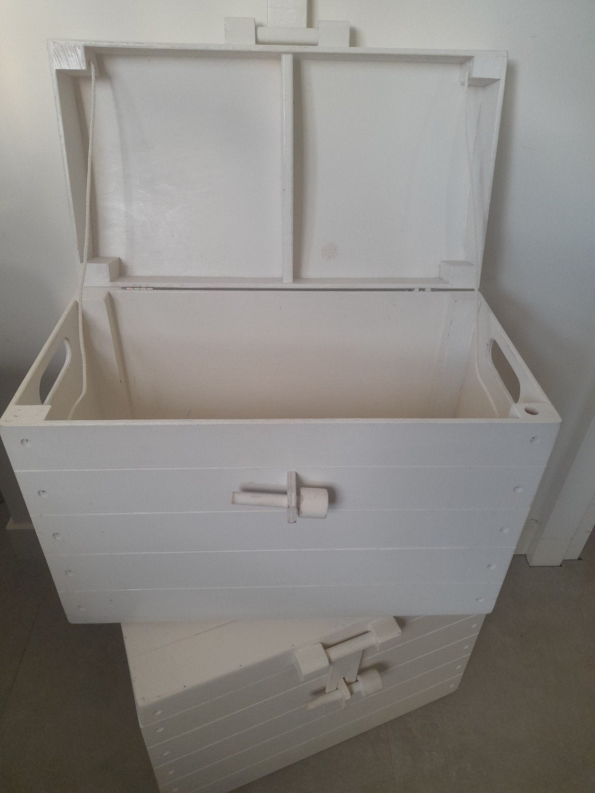 Set van 2 witte houten opbergkisten, Huis en Inrichting, Woonaccessoires | Kisten, Ophalen, Gebruikt, Minder dan 50 cm, Minder dan 50 cm