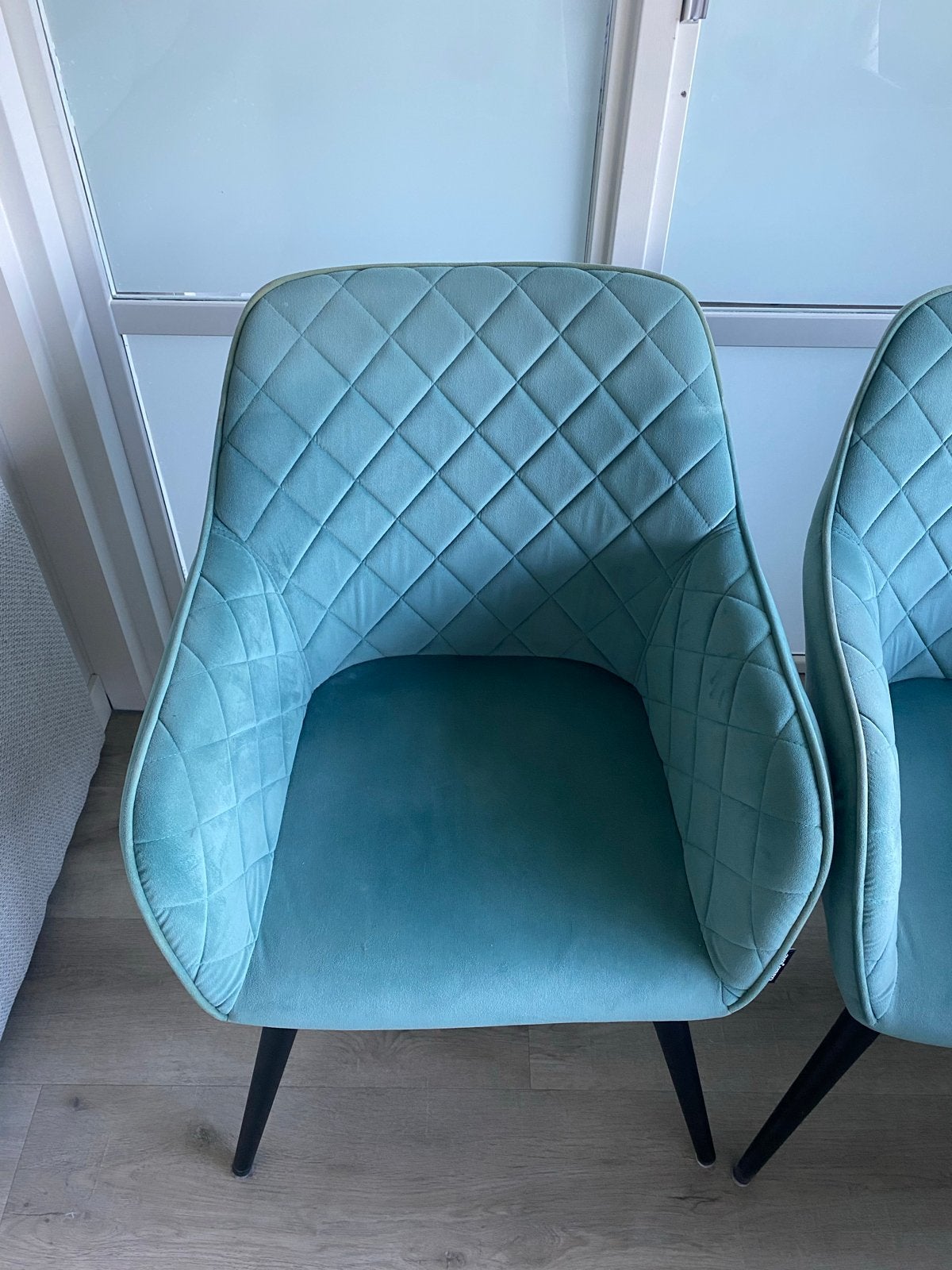 Set van 4 fluwelen eetkamerstoelen in zeer goede staat, Ophalen, Blauw, Zo goed als nieuw, Vier