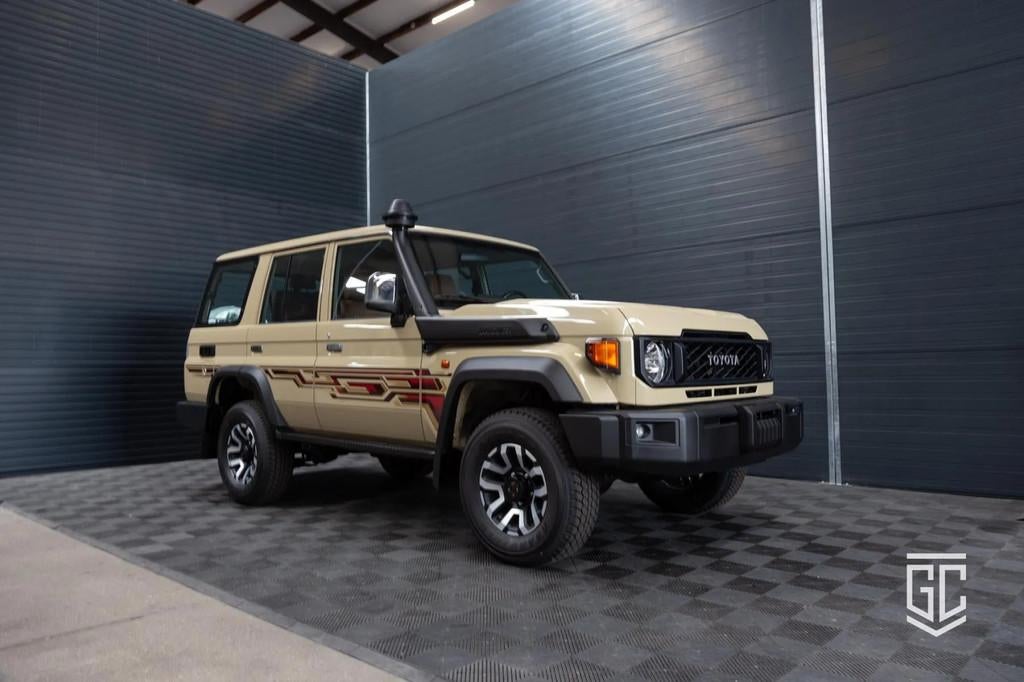 Toyota Land Cruiser GRJ76 LX-Z A/T, Automaat, 228 pk, Gebruikt, Beige