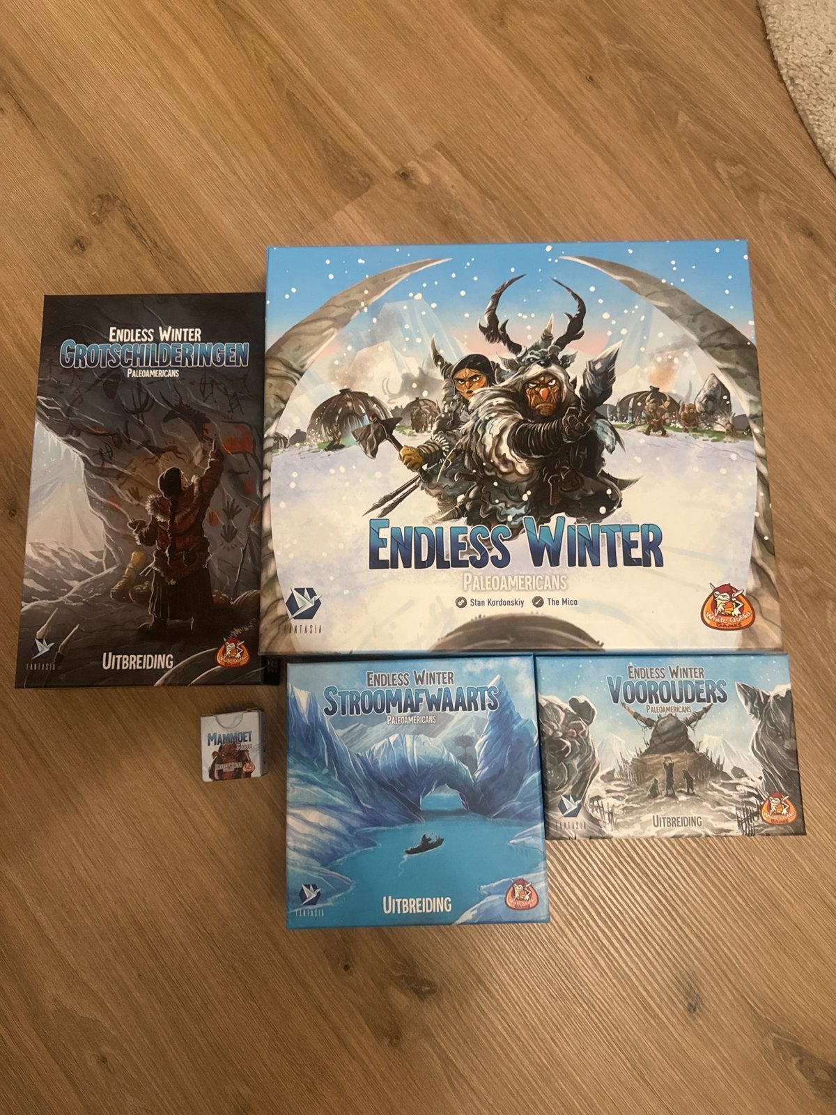 Endless Winter: Basisspel + 3 Uitbreidingen & Mammoet, Drie of vier spelers, Ophalen of Verzenden, Zo goed als nieuw, White Goblin Games