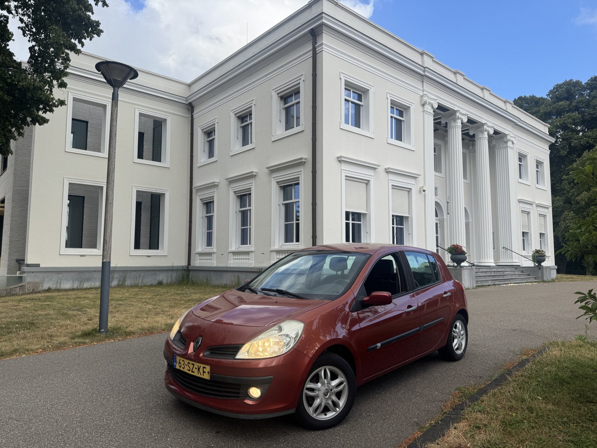 Renault Clio 1.4-16V Luxe, 5 DRS, AIRCO, RIJKLAAR (bj 2006), Auto's, Renault, Voorwielaandrijving, Gebruikt, 4 cilinders, Handgeschakeld
