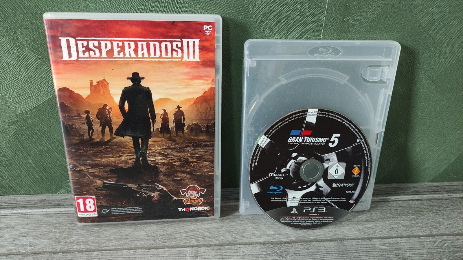Gran Turismo 5 Ps3 en gratis desperados 3 pc game, 3 spelers of meer, Ophalen of Verzenden, Zo goed als nieuw, Vanaf 3 jaar