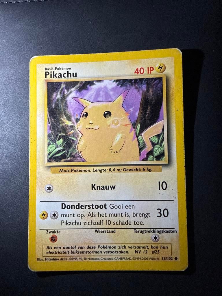 Pikachu Pokémon kaart 58/102, Ophalen of Verzenden, Gebruikt, Losse kaart