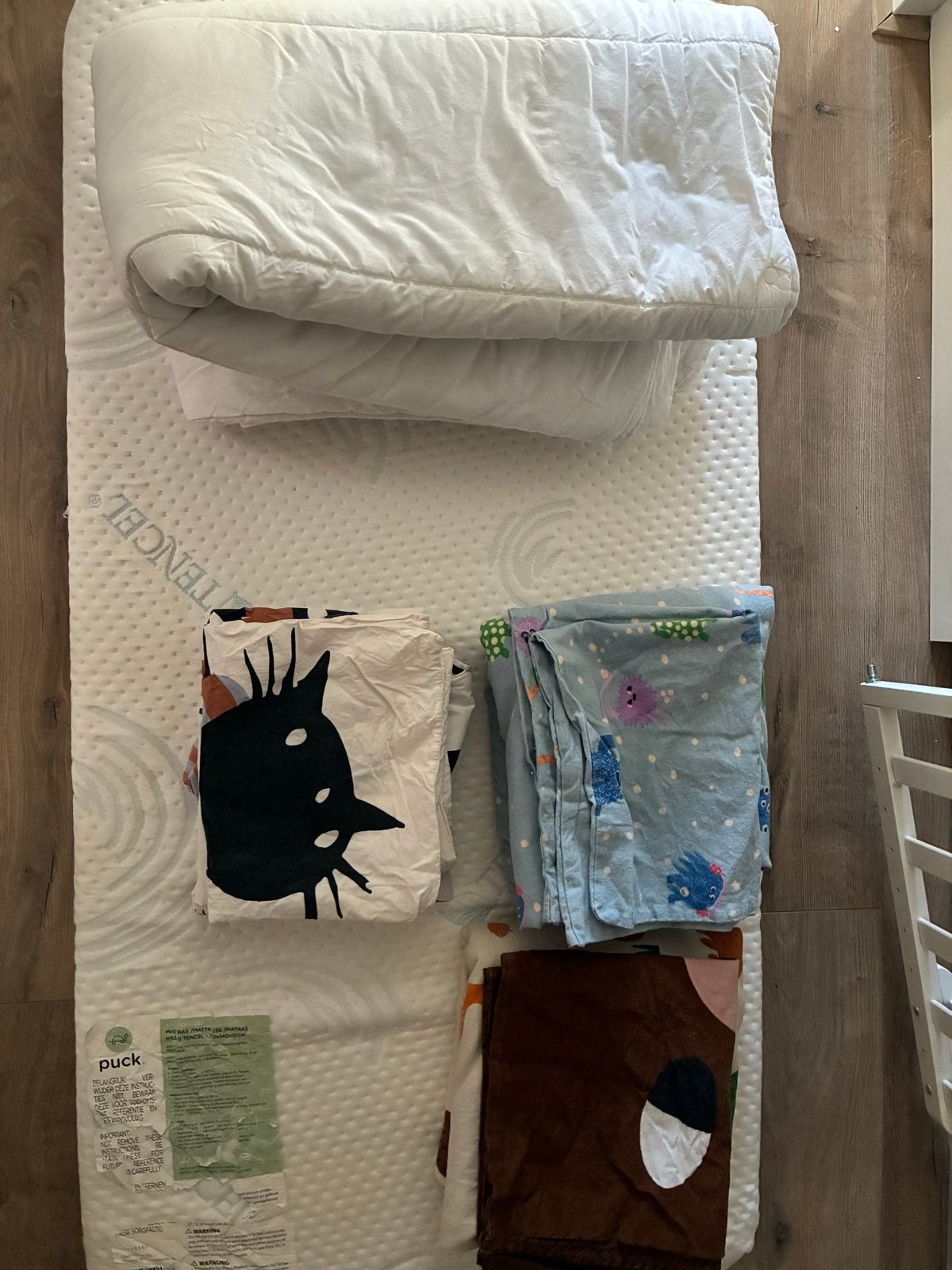 Peuter beddengoed + matras (70 by 140 cm) + dekbed, Ophalen, Gebruikt, Overige merken, Ledikant