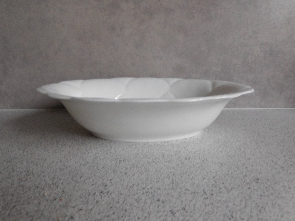 Schaal 25x20x6 cm. Schelpen Oceanside Wedgwood, Klassiek, Ophalen of Verzenden, Wedgwood, Porselein