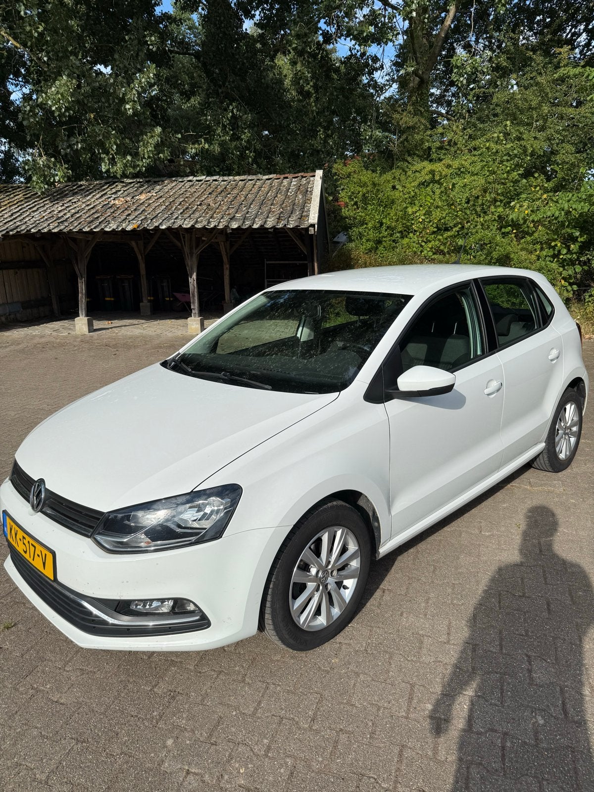 Volkswagen Polo CARPLAY 1.2 TSI 66KW 2016 Wit, Auto's, Volkswagen, Voorwielaandrijving, 40 €/maand, Zwart, 4 cilinders