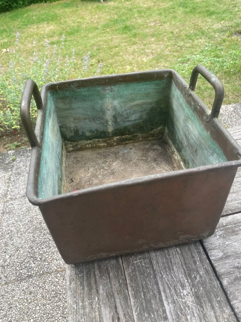 Oude koperen (bloem) pot, Ophalen, Koper
