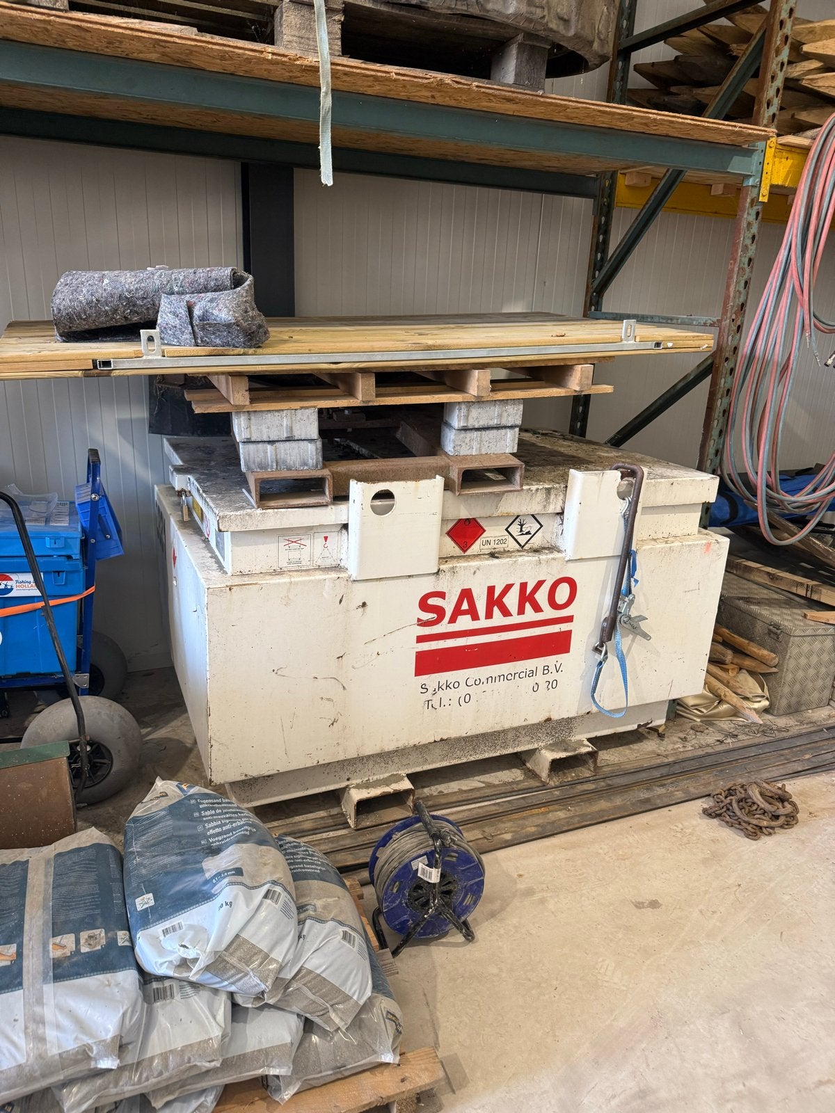 Dieseltank 1000L met 230V pomp, Ophalen