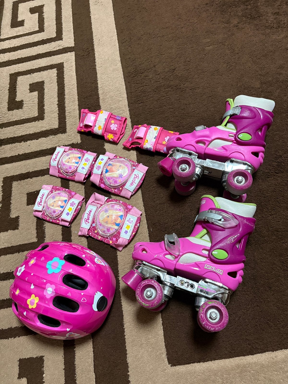 Rollerskates roze verstelbaar maat 27 - 31 rolschaatsen, Ophalen of Verzenden, Verstelbaar, Zo goed als nieuw