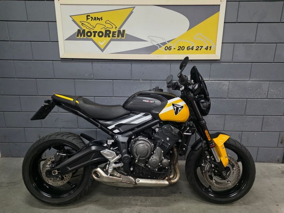 TRIUMPH TRIDENT 660 bj 2025 lichte schade, 4 cilinders, Motorrijbewijs A, Onbekend, Onbekend