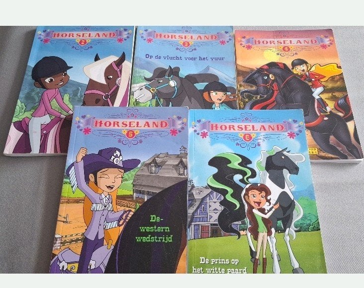 Horseland boekenreeks - 5 delen, Boeken, Ophalen of Verzenden, Zo goed als nieuw, Fictie algemeen