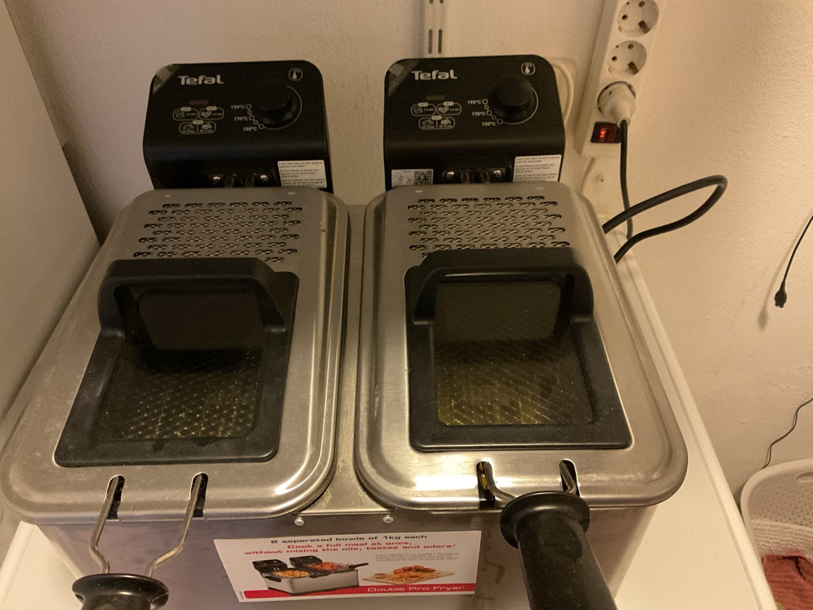 Tefal Double Pro Fryer - Duo Friteuse met Frietensnijder, 1 tot 2 liter, Ophalen, Zo goed als nieuw, Duo-friteuse