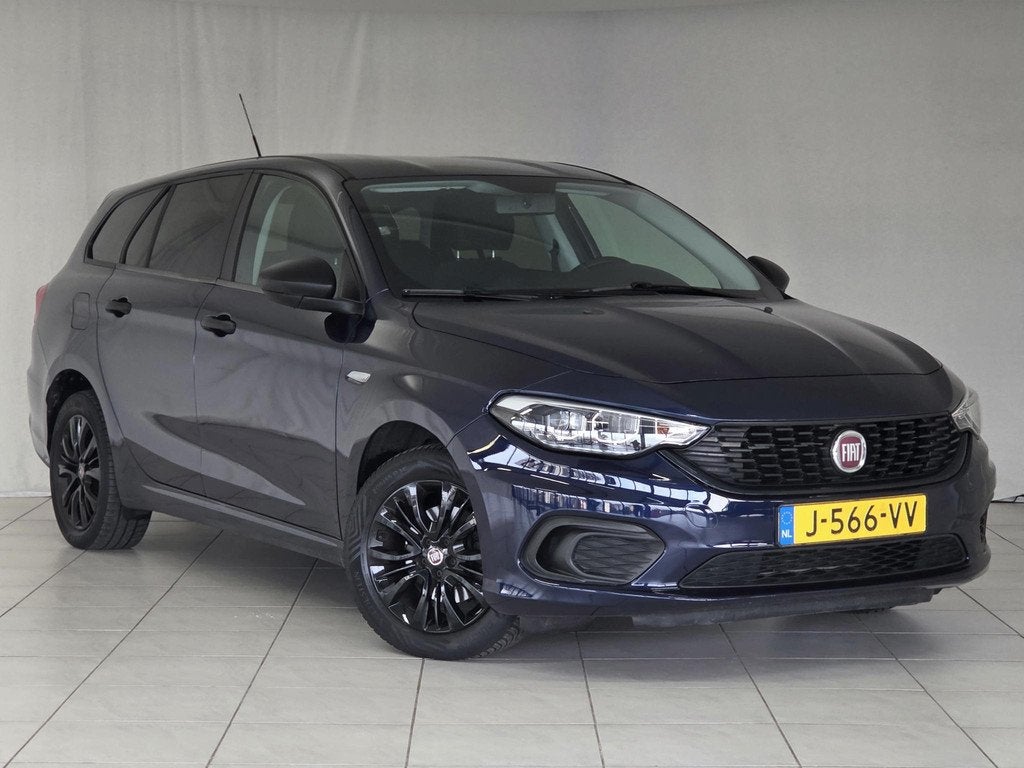 Fiat Tipo Stationwagon 1.4 Street | Apple-Android | Ruime Ko, Auto's, Fiat, Voorwielaandrijving, Stof, Gebruikt, Euro 6