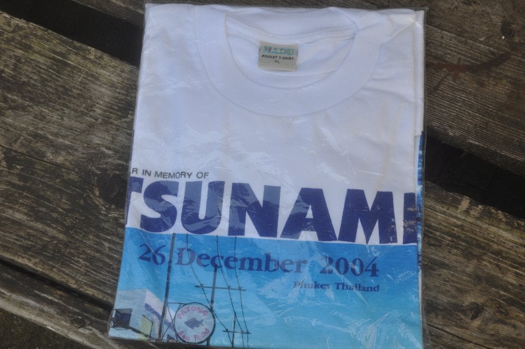 T shirt van de tsunami uit 2004, Ophalen of Verzenden, Nieuw